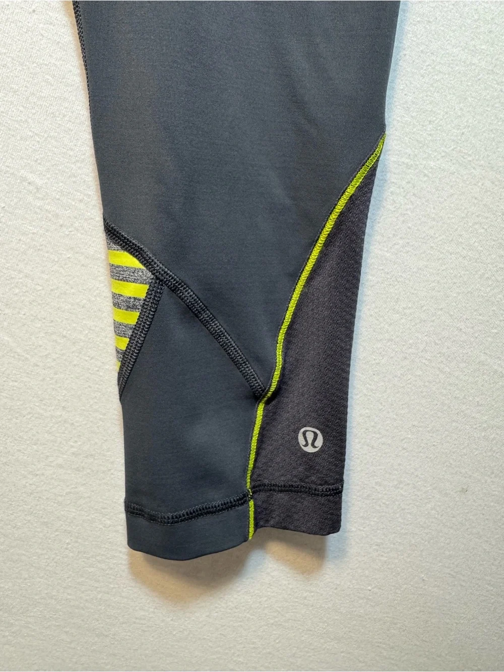 Women’s Lululemon Run: Inspire II Crop, Size 8